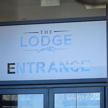 The Lodge Hotel Newbury  Exteriér fotografie