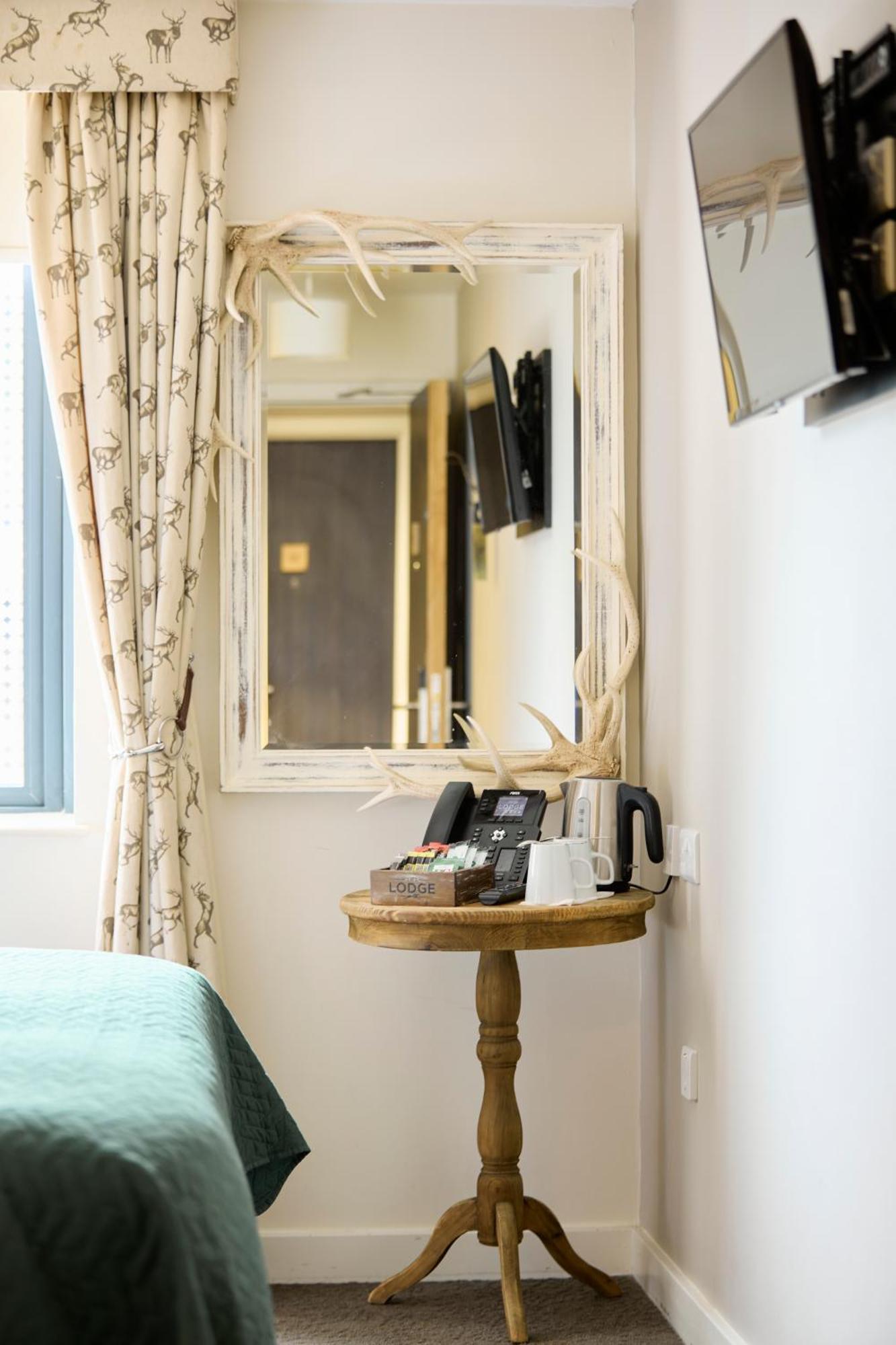 The Lodge Hotel Newbury  Exteriér fotografie