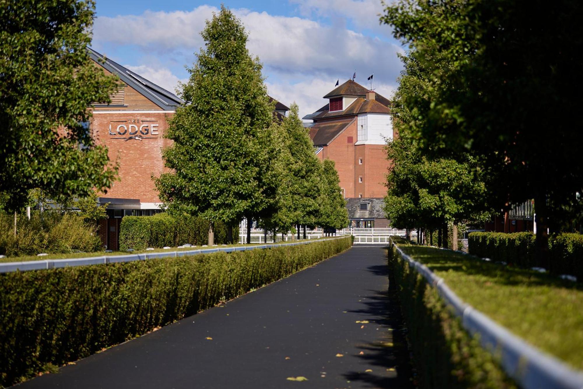 The Lodge Hotel Newbury  Exteriér fotografie