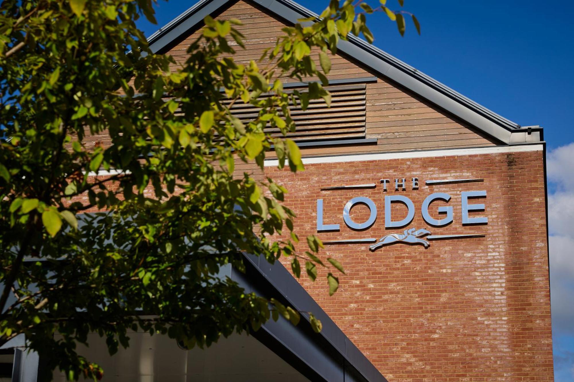 The Lodge Hotel Newbury  Exteriér fotografie