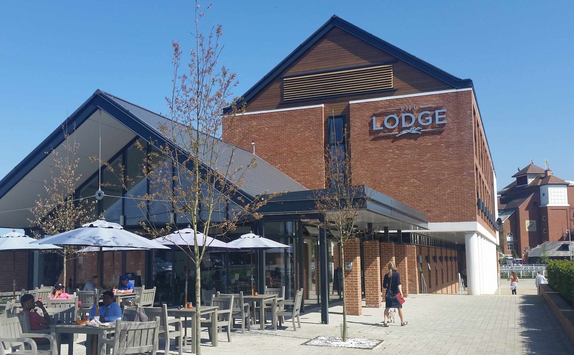 The Lodge Hotel Newbury  Exteriér fotografie